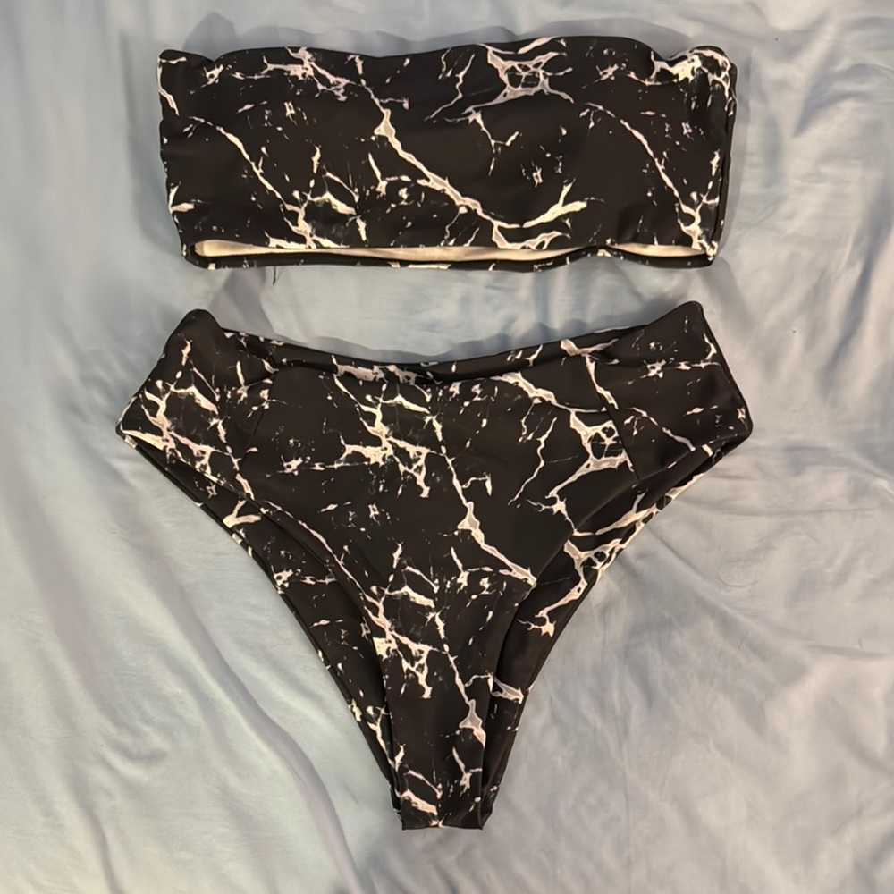 Black Marble Print Bikini Set